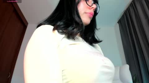 Silvanna online show from 04-23-26, 03:14