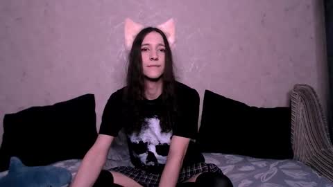 Snapshot of silvermuse chatting on 11-23-25, 09:03 silvermuse online show from 11-23-25, 09:03