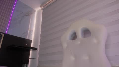 silvia online show from 01-27-25, 05:58