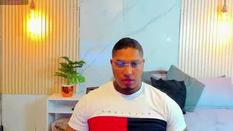 Snapshot of simeone_panda chatting on 02-05-25, 12:06 simeone_panda online show from 02-05-25, 12:06