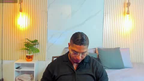 Snapshot of simeone_panda chatting on 02-20-25, 11:42 simeone_panda online show from 02-20-25, 11:42