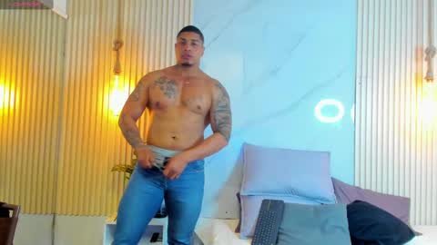 Snapshot of simeone_panda chatting on 02-26-25, 01:52 simeone_panda online show from 02-26-25, 01:52