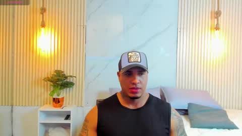 Snapshot of simeone_panda chatting on 03-01-25, 12:23 simeone_panda online show from 03-01-25, 12:23