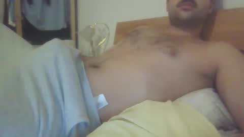 Snapshot of simml98 chatting on 02-21-26, 09:05 Sam online show from 02-21-26, 09:05