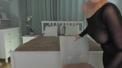 Simona  online show from 12-26-24, 04:14