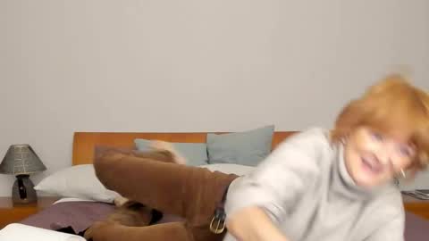 Simona  online show from 01-16-26, 01:37