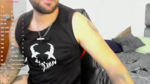 Snapshot of simonbeck chatting on 03-31-26, 04:51 Simon online show from 03-31-26, 04:51