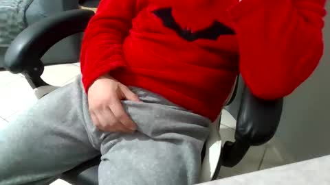 Snapshot of simoninside25 chatting on 09-25-25, 08:45 simoninside25 online show from 09-25-25, 08:45