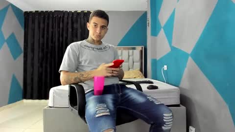 SIMON KELER online show from 12-18-24, 03:26