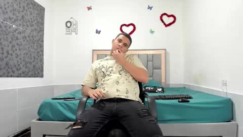 SIMON KELER online show from 10-16-25, 02:01