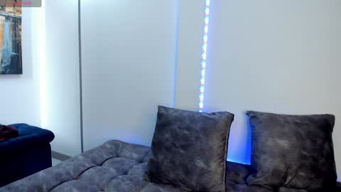  Simon  online show from 02-01-25, 04:11