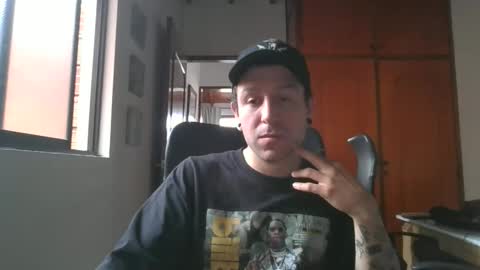 Snapshot of simonm777 chatting on 09-08-25, 07:13 simonm777 online show from 09-08-25, 07:13