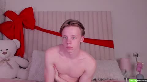 Simon online show from 04-15-26, 01:40