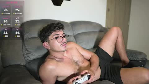 Snapshot of simoon_01 chatting on 10-28-25, 09:24 SIMOON online show from 10-28-25, 09:24