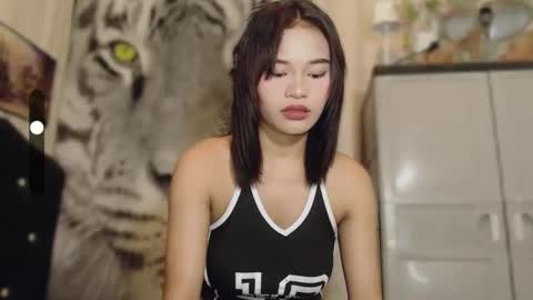 L Y N online show from 04-03-26, 01:42