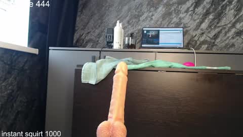 regina online show from 06-02-26, 06:59