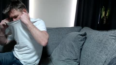 Snapshot of simplelife0 chatting on 06-13-26, 01:42 Ricky online show from 06-13-26, 01:42