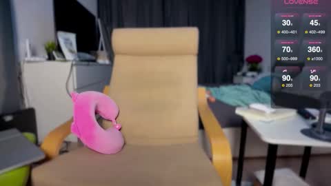 A present for me  online show from 12-19-25, 03:02