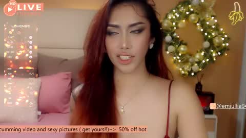 Snapshot of simplyjullia chatting on 12-11-24, 10:06 online show from 12-11-24, 10:06