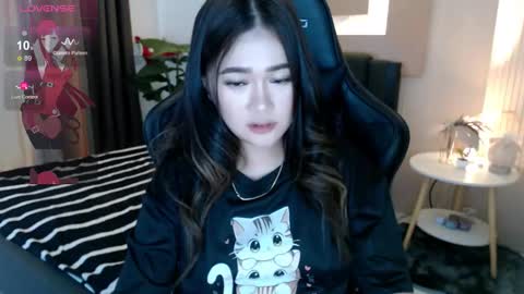 Adrianna Fowler online show from 11-11-25, 01:05