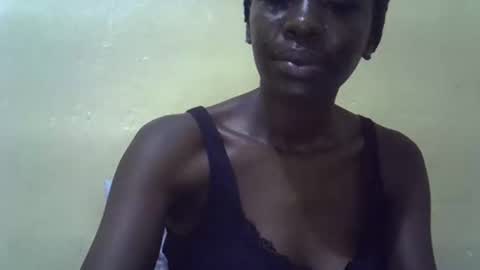 Snapshot of simplyloy33 chatting on 04-24-26, 06:38 simplyloy33 online show from 04-24-26, 06:38