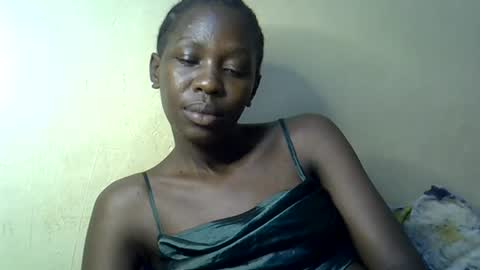 Snapshot of simplyloy33 chatting on 06-25-26, 06:01 simplyloy33 online show from 06-25-26, 06:01