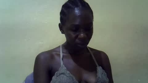 Snapshot of simplyloy33 chatting on 07-09-26, 06:17 simplyloy33 online show from 07-09-26, 06:17