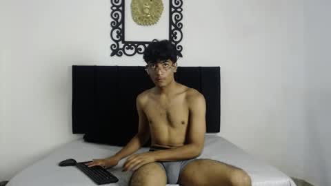   online show from 05-05-26, 07:00