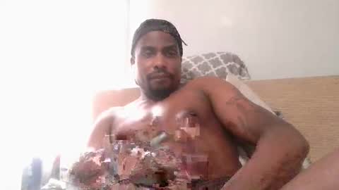 Snapshot of sinclair90 chatting on 05-27-26, 05:54 sinclair90 online show from 05-27-26, 05:54