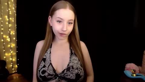 Sindi online show from 11-20-25, 03:23