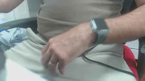 sineley online show from 11-14-25, 03:00