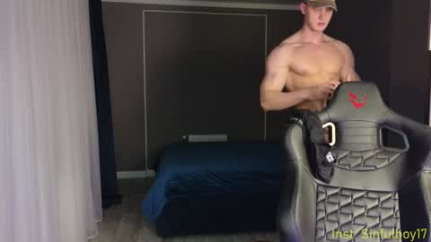 Richard online show from 02-07-25, 04:35