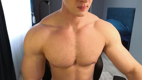 Snapshot of sinffuly chatting on 05-11-26, 12:11 Richard online show from 05-11-26, 12:11