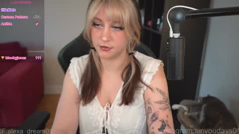 wwoooooooooooof online show from 03-26-26, 08:36