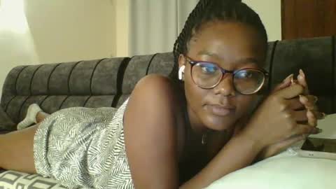 Snapshot of sinful_shadow chatting on 07-16-26, 01:33 sinful_shadow online show from 07-16-26, 01:33