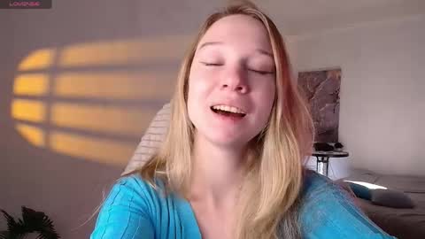 Aurora online show from 06-03-26, 03:31