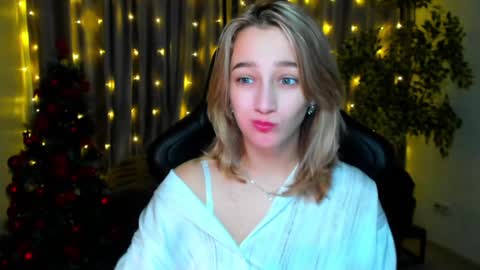 Sinty Noria online show from 12-30-24, 08:10