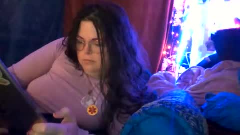 Siofra online show from 11-07-25, 07:41