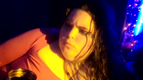 Siofra online show from 11-14-25, 11:42