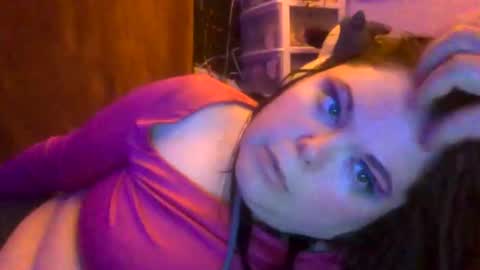 Siofra online show from 11-15-25, 04:43