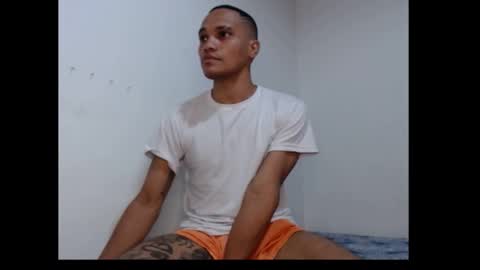 Snapshot of sir_black1 chatting on 10-04-25, 06:28 Sir black online show from 10-04-25, 06:28