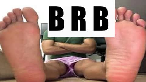 only foot                         worshipers here online show from 10-27-25, 02:26