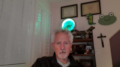 Snapshot of sir_lust_alot chatting on 06-19-26, 12:59 Don Roberto online show from 06-19-26, 12:59