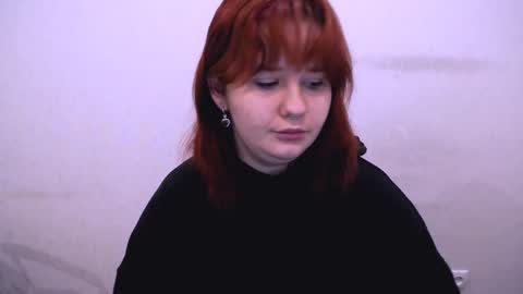 Mina online show from 10-22-25, 06:57
