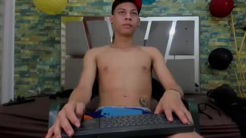 Snapshot of sirryant chatting on 12-11-24, 07:03 SIR RYANT online show from 12-11-24, 07:03