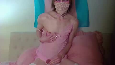 Sissy Ariadney Lux online show from 03-18-26, 07:17