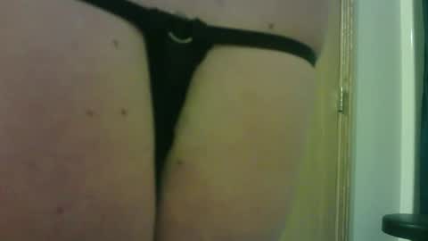 Snapshot of sissycrissy4545 chatting on 06-11-26, 03:04 sissycrissy4545 online show from 06-11-26, 03:04