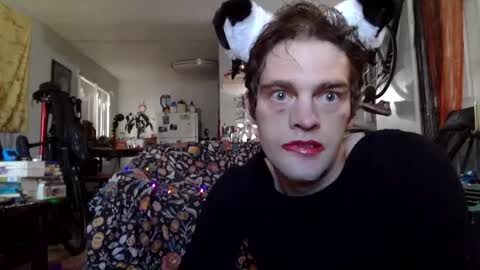 Snapshot of sissyemmalauren chatting on 10-08-25, 10:18 sissyemmalauren online show from 10-08-25, 10:18