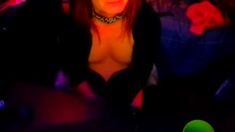 red online show from 09-29-25, 10:09