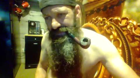 Snapshot of sitonmybeardxxx chatting on 06-25-26, 10:58 sitonmybeardxxx online show from 06-25-26, 10:58